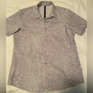 Lululemon - Men’s button down shirt